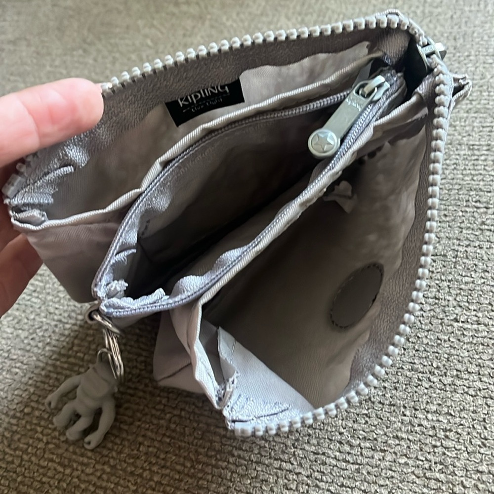 Kipling Gray large Creativity pouch. - Picture 4 of 7